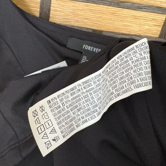 Forever21 Black Crop Tank Top Size Small - Picture 4 of 4